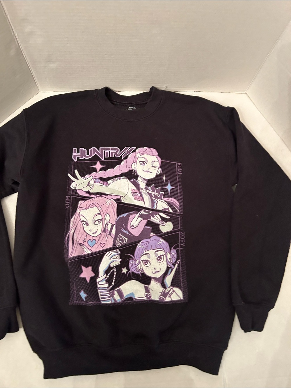 Netflix KPop Demon Hunters HUNTR/X
black sweatshirt
